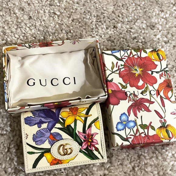 Gucci Handbags - Brand New Gucci Wallet